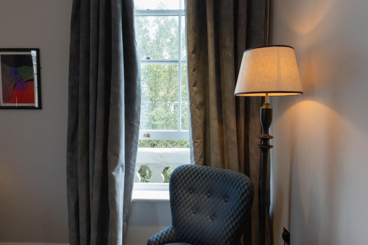 The Knight Of Nottinghill Hotel ลอนดอน ภายนอก รูปภาพ